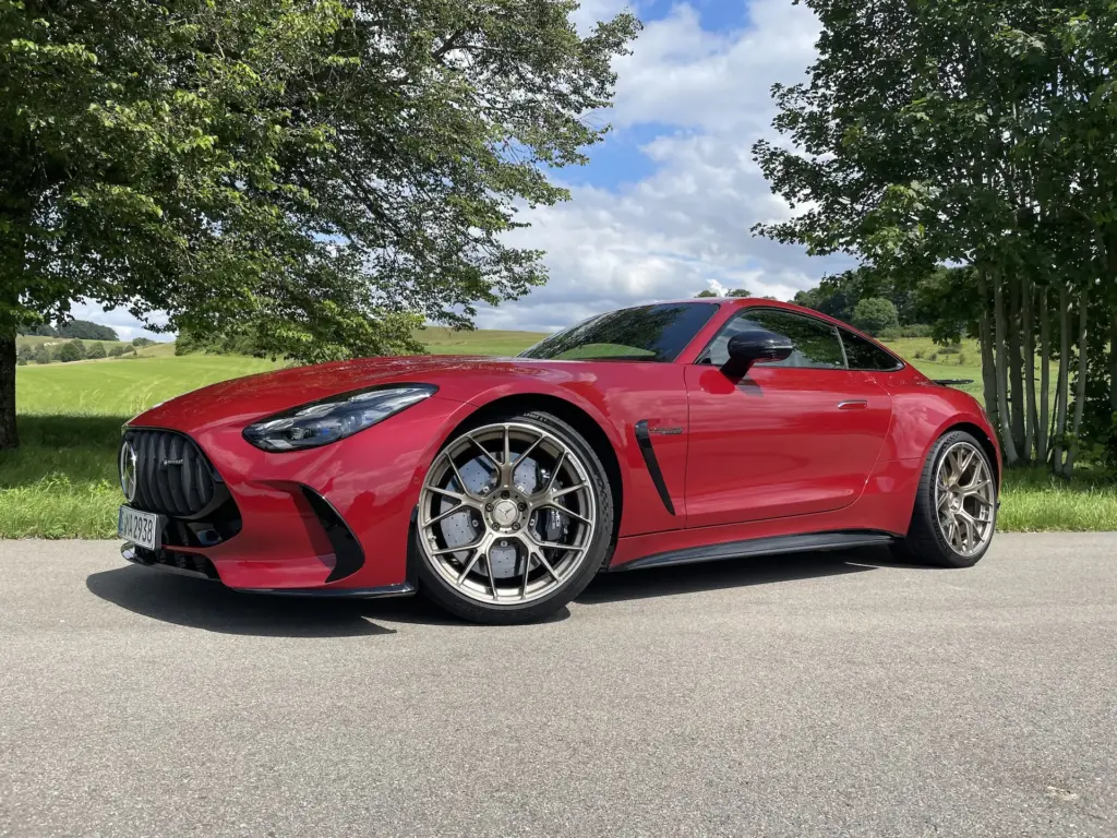 2025 Mercedes Benz Amg Gt 63 S E Performance: A High Speed