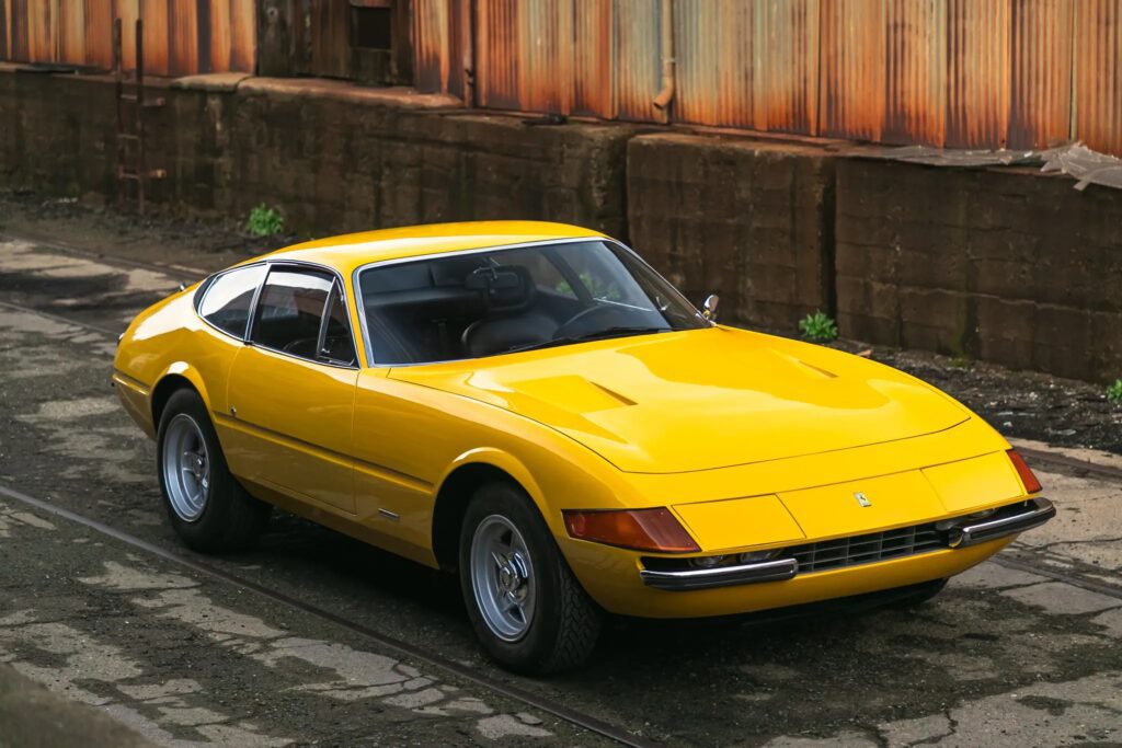 Classic Elegance: The 1971 Ferrari 365 Gtb/4 Daytona Berlinetta