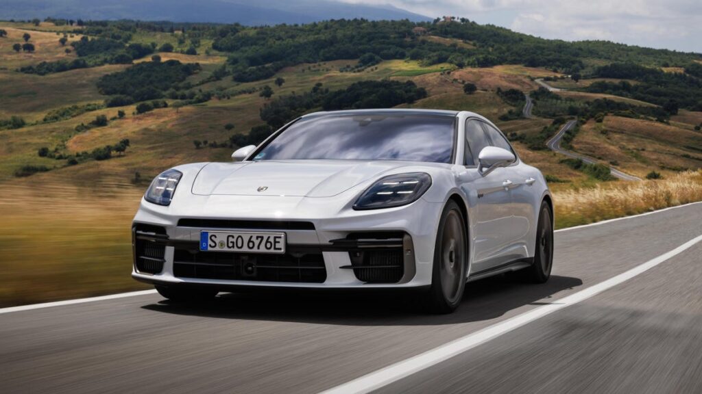 The 2025 Porsche Panamera Turbo S E Hybrid: Surpassing Supercar Standards