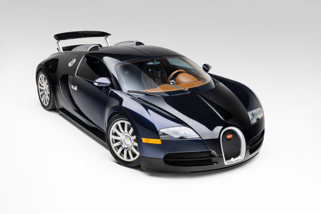 2006 Bugatti Veyron 16.4 Headlines Monterey's Broad Arrow Auction Event