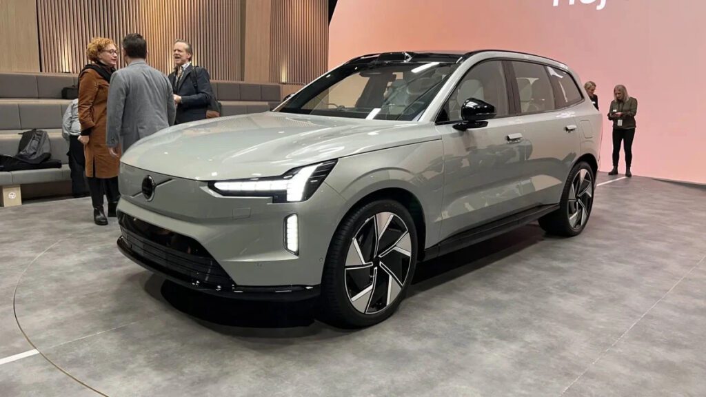 2025 Volvo Ex90 Sees $3,300 Price Hike Amid Escalating Material