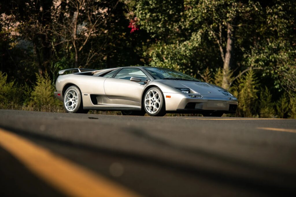 Classic 2001 Lamborghini Diablo Vt 6.0 For Luxury Car Enthusiasts