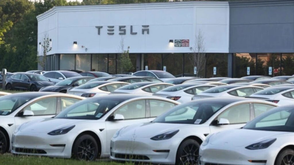 Decreasing Tesla Sales In California Spell Trouble For Elon Musk