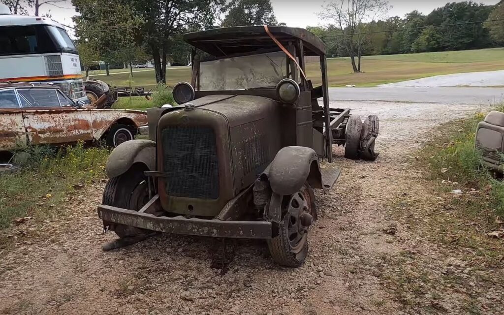 1930s Gmc Truck Hidden For Decades Reveals Unexpected Engine Discovery