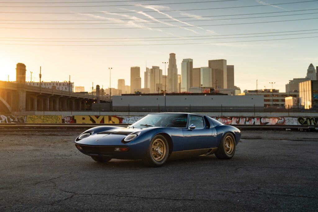 1971 Lamborghini Miura P400 Sv: Classic Italian Supercar Masterpiece