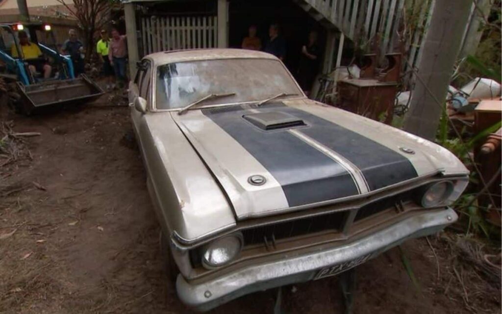 Classic Ford Muscle Car Discovered Beneath House After 50 Years