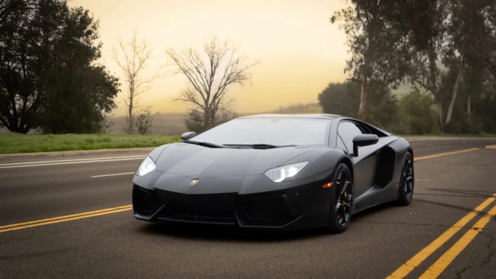 Featured Supercar: 2012 Lamborghini Aventador Lp700 4 Unveiled