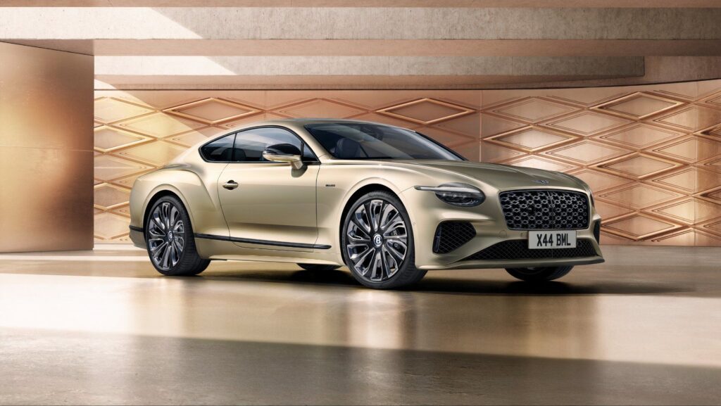 Bentley's Premium Mulliner Hybrid Model Boasts 771 Horsepower Output