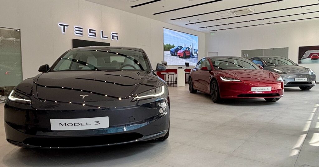 Philippine Banks Expedite Tesla Loan Approvals Despite Elevated Interest Rates