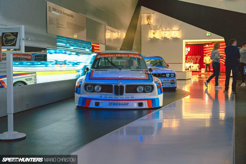 Exploring Celestial Wonders: Navigating Bmw Welt's Starry Experience