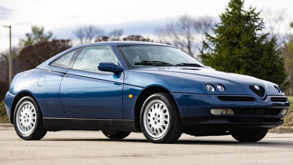 Kick Off Your Year With The Iconic 1996 Alfa Romeo