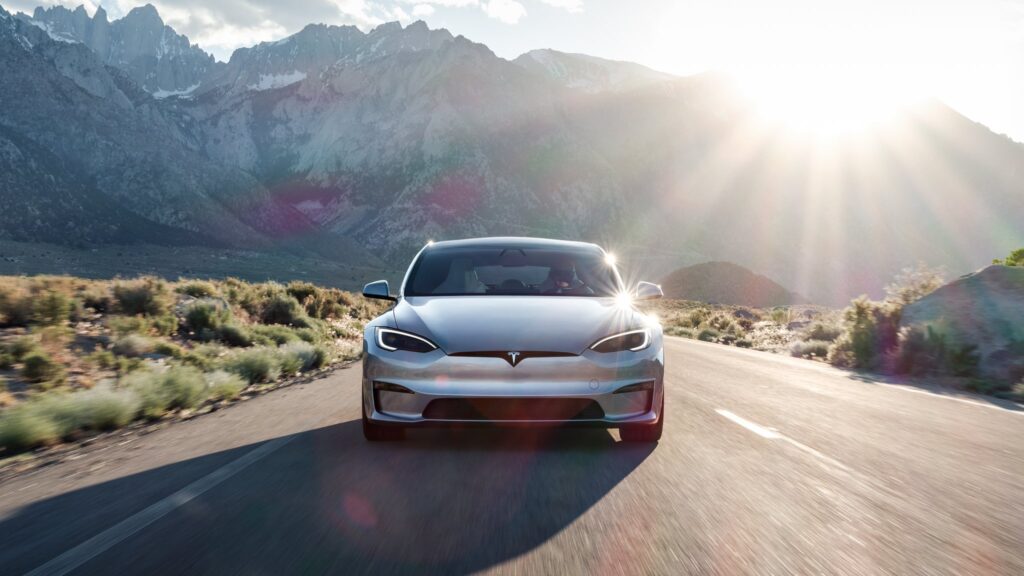 Tesla Introduces Charging Incentive Amidst Model S Price Hike Announcement