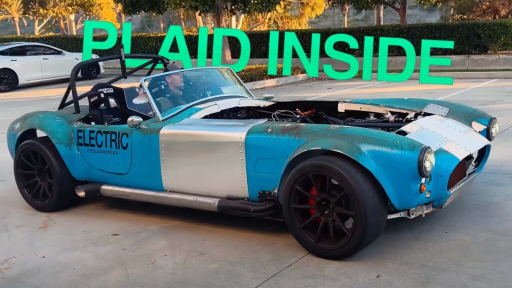 Tesla Powered Cobra Boasts Unbelievable Speed And Performance Capabilities