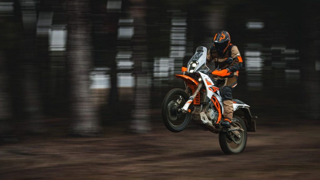 Ktm 390 Adventure R: The Ultimate Compact Rally Bike Experience