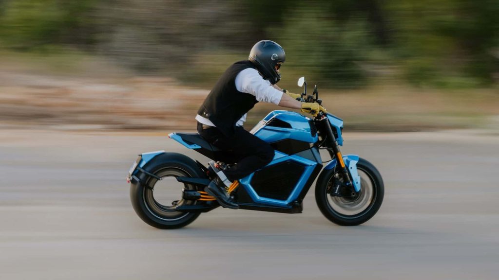Electric Motorcycle Breaks Range Record With Unexpected Limitation Revealed